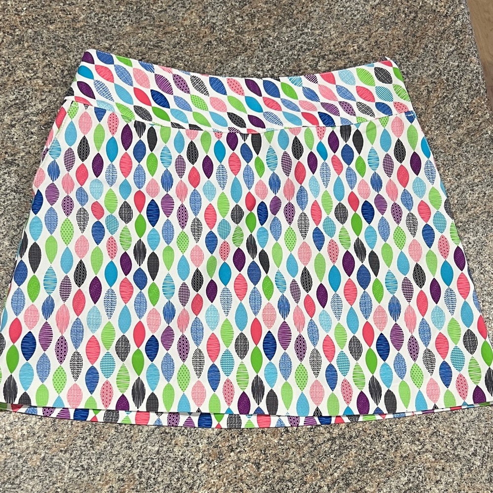 Cutter & Buck CB Dry Tech Colorful Leaf Pattern Women's Skort - size 4
